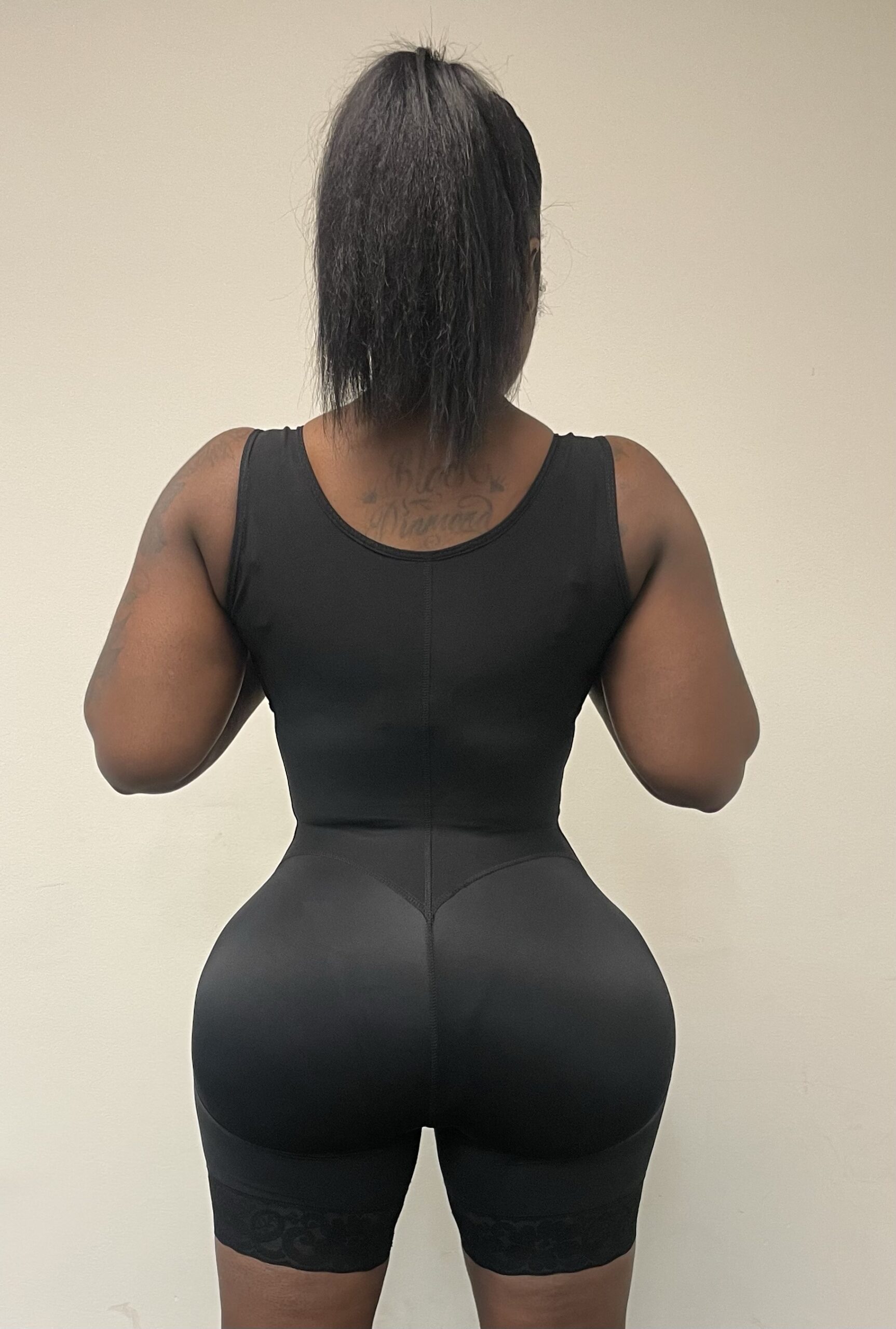 Fajas Uplady Butt Lifting Shapewear Bodysuit with Wide Hips
